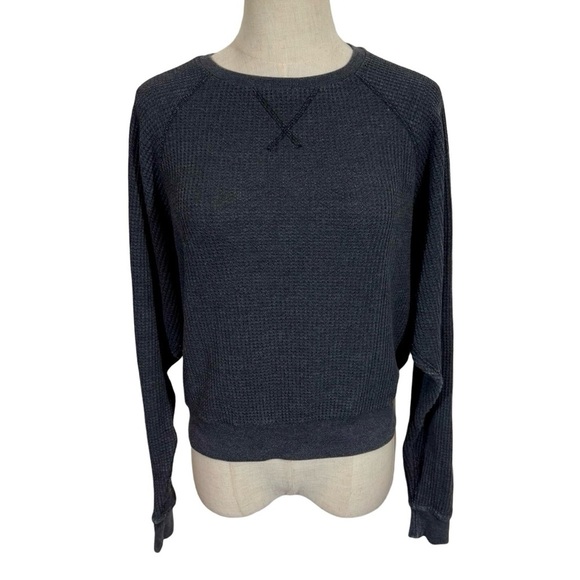 Beyond Yoga With The Band Pullover Waffle Thermal Sweatshirt in Washed Black - Picture 4 of 11